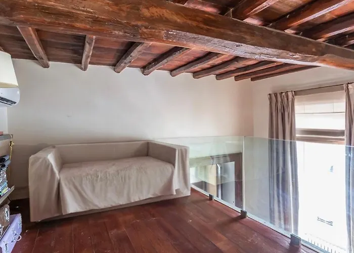 Campo De Fiori Luxury Jacuzzi & Cinema Apartment *