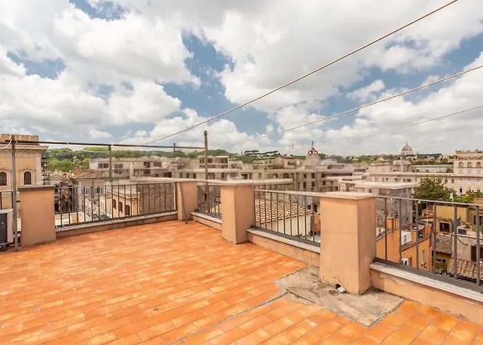 Campo De Fiori Luxury Jacuzzi & Cinema *