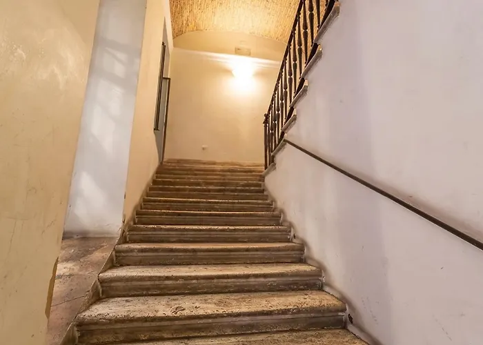 Campo De Fiori Luxury Jacuzzi & Cinema Apartament